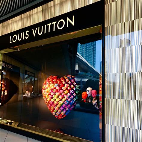 louis vuitton us store|louis vuitton stores locations.